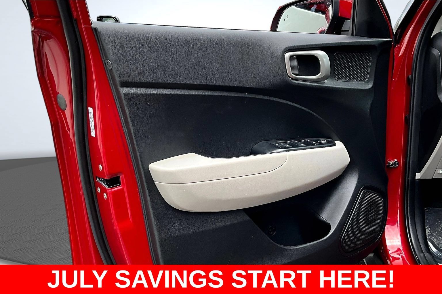 Used 2021 Hyundai Venue SEL w/ Premium Package FWD image 21