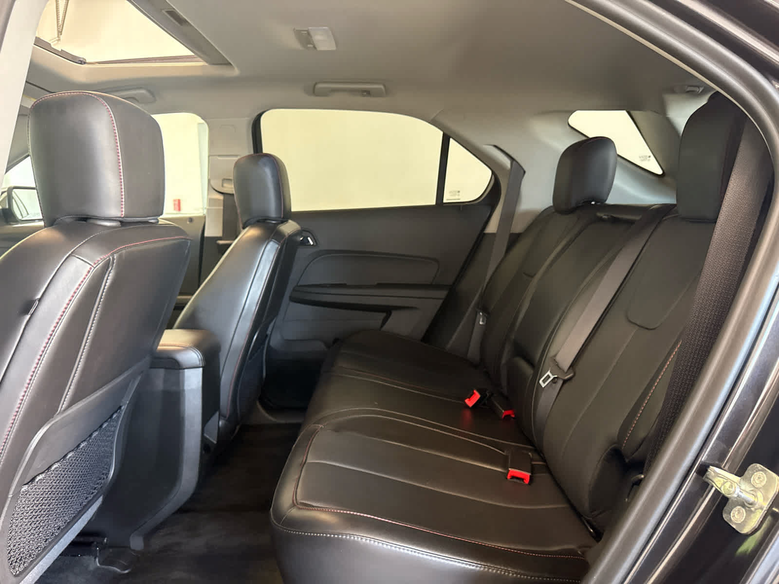 Used 2016 Chevrolet Equinox LTZ w/ Enhanced Convenience Package AWD/4WD image 12