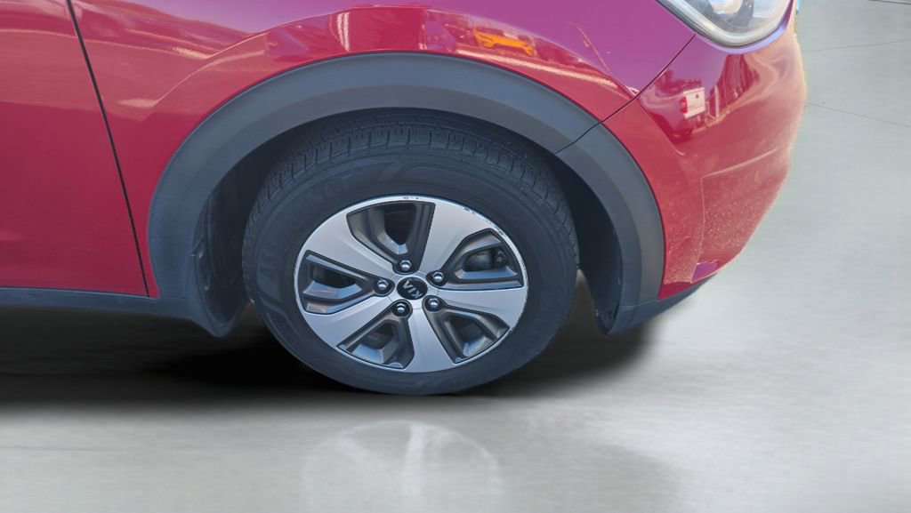 Used 2018 Kia Niro EX FWD image 10