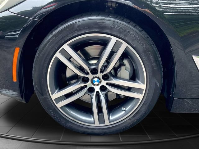 Used 2022 BMW 530i xDrive w/ Convenience Package AWD/4WD image 14