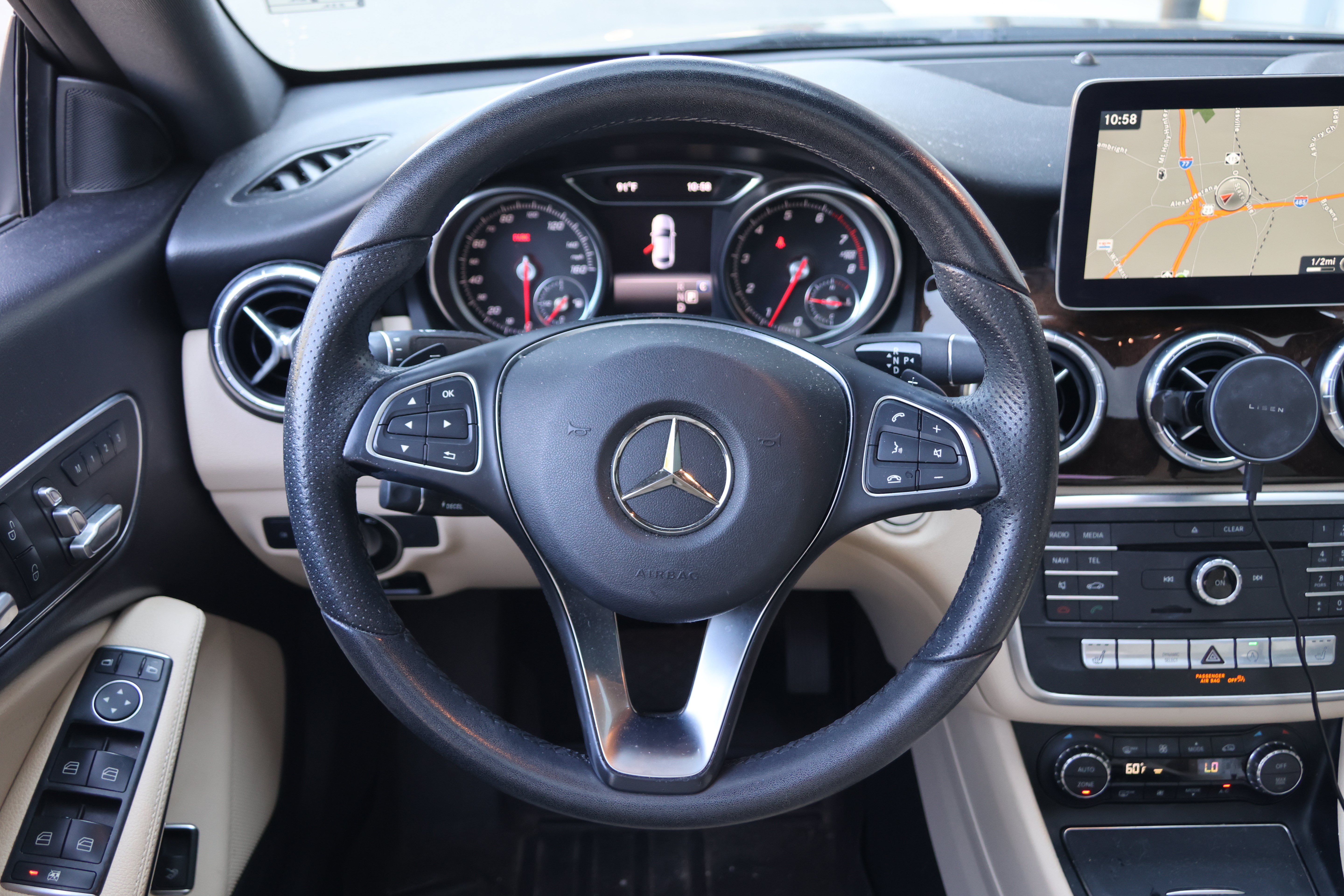 Used 2018 Mercedes-Benz CLA 250 4MATIC image 17
