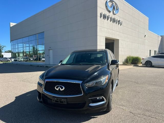 Used 2017 INFINITI QX60 FWD image 1