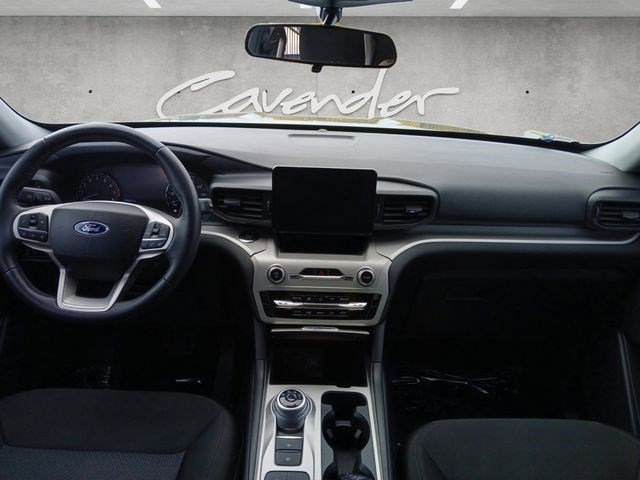 Used 2023 Ford Explorer XLT image 24