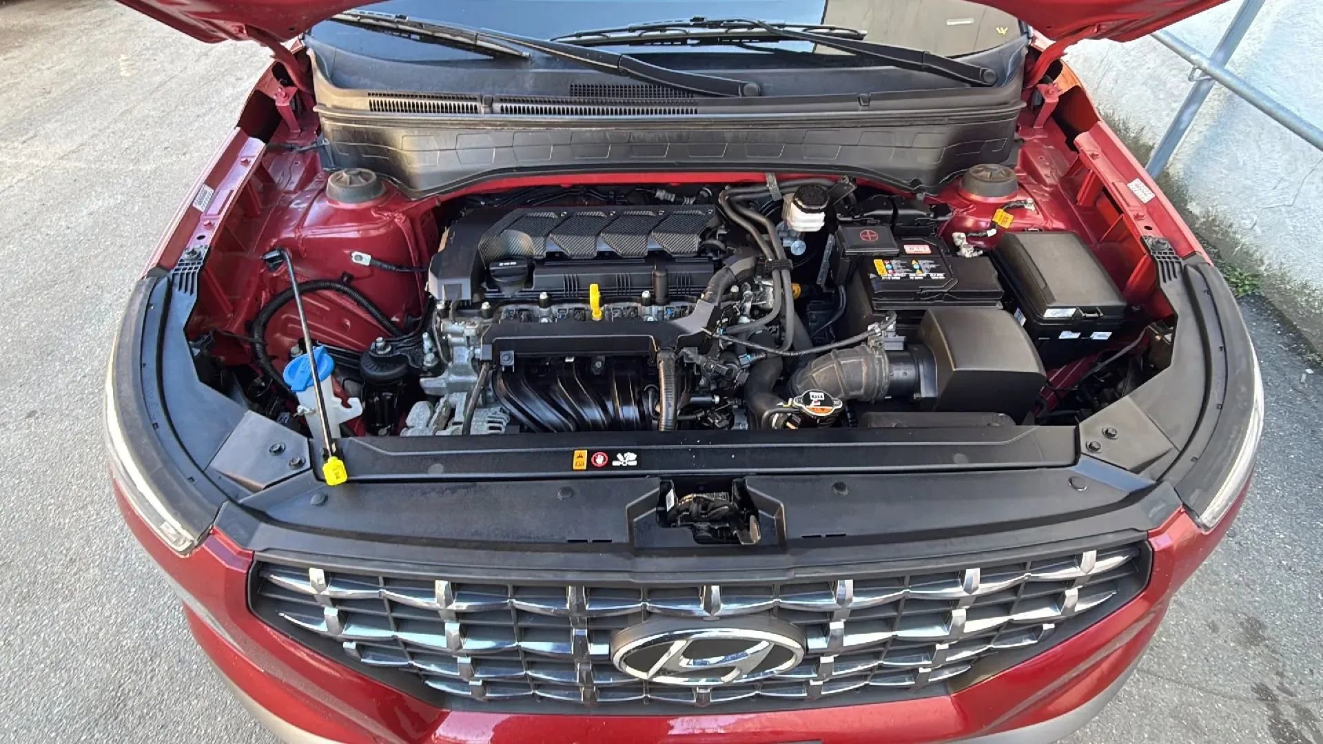 Used 2024 Hyundai Venue SEL image 23