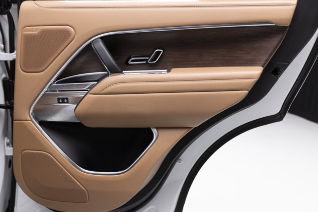 Used 2023 Land Rover Range Rover SE image 62