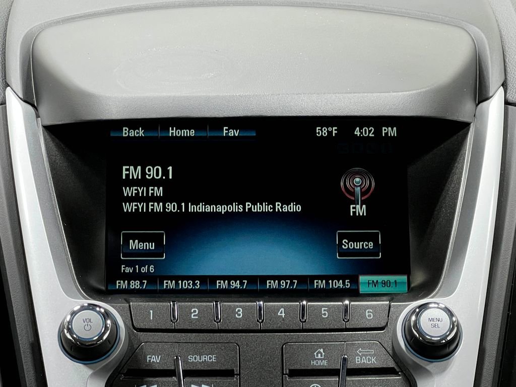 Used 2017 Chevrolet Equinox LS image 24