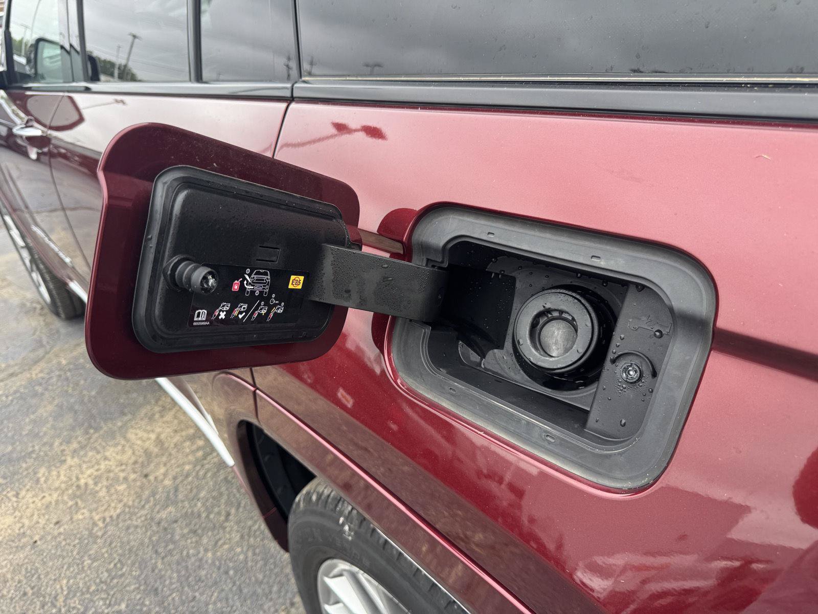 Used 2024 Jeep Grand Cherokee Summit AWD/4WD image 37