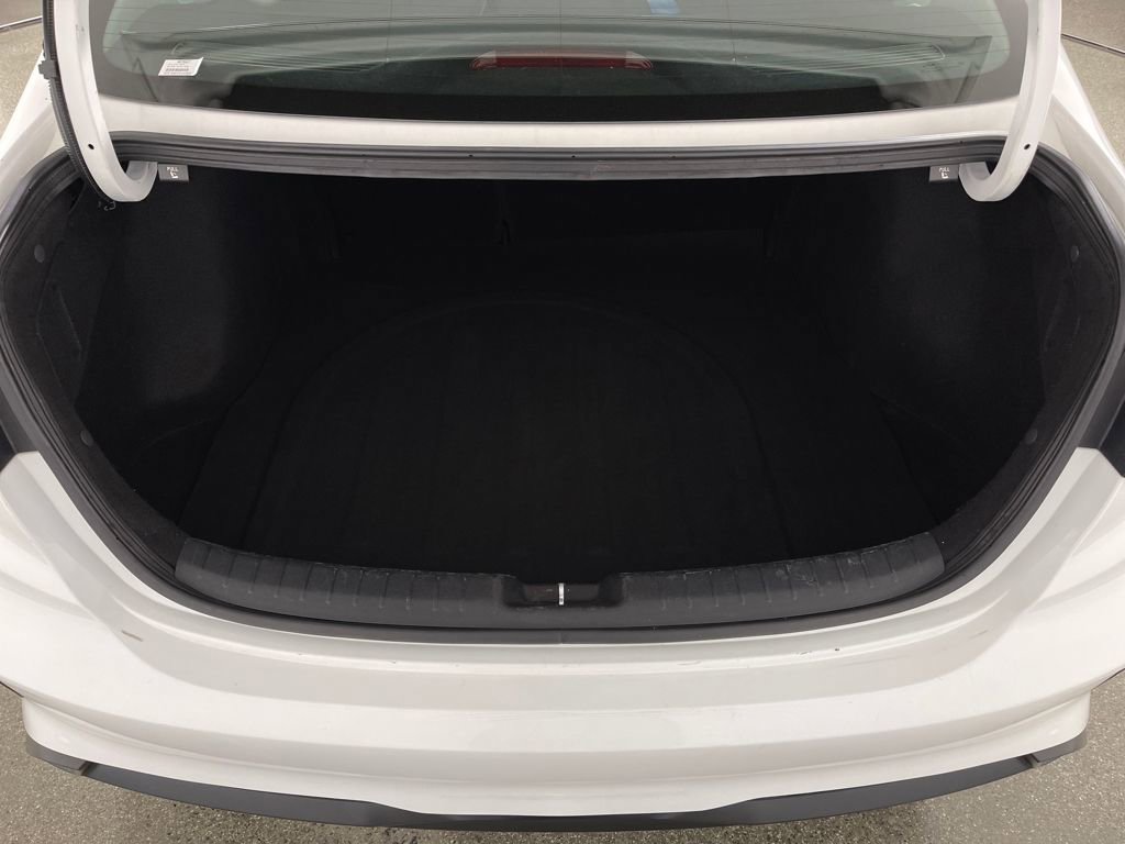 Used 2023 Kia Forte LXS image 10