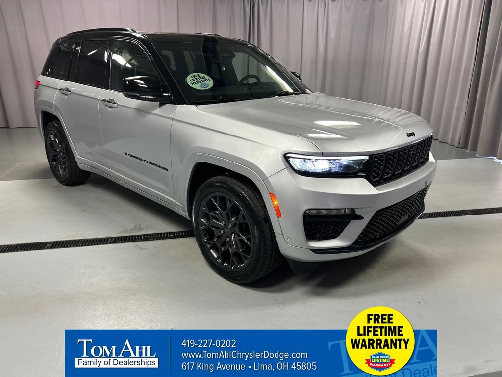 Used 2025 Jeep Grand Cherokee Summit w/ Obsidian Package AWD/4WD 360° Tour