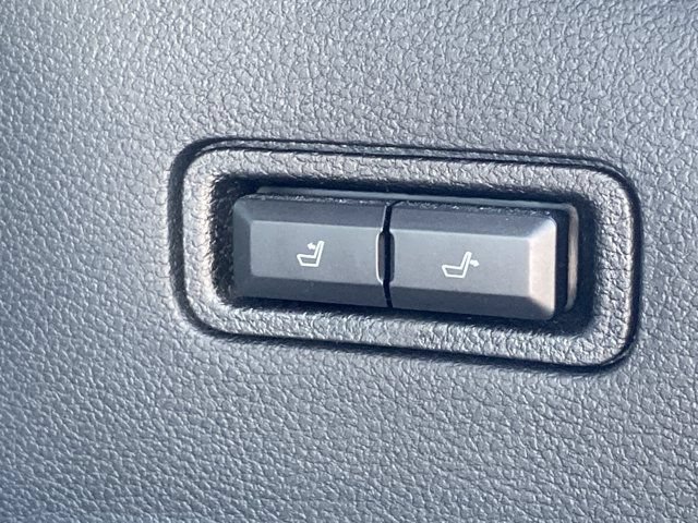 Used 2021 Ford Expedition Limited AWD/4WD image 18