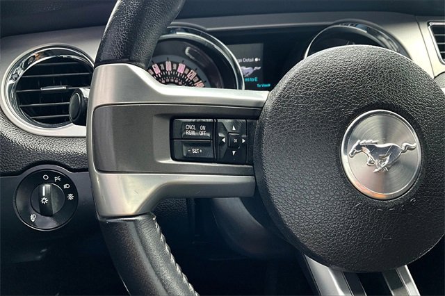 Used 2013 Ford Mustang Premium image 20
