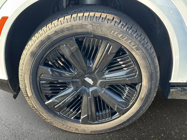 Certified 2026 Cadillac Escalade IQL Sport 1 w/ LPO, Floor Liner Package AWD/4WD image 9