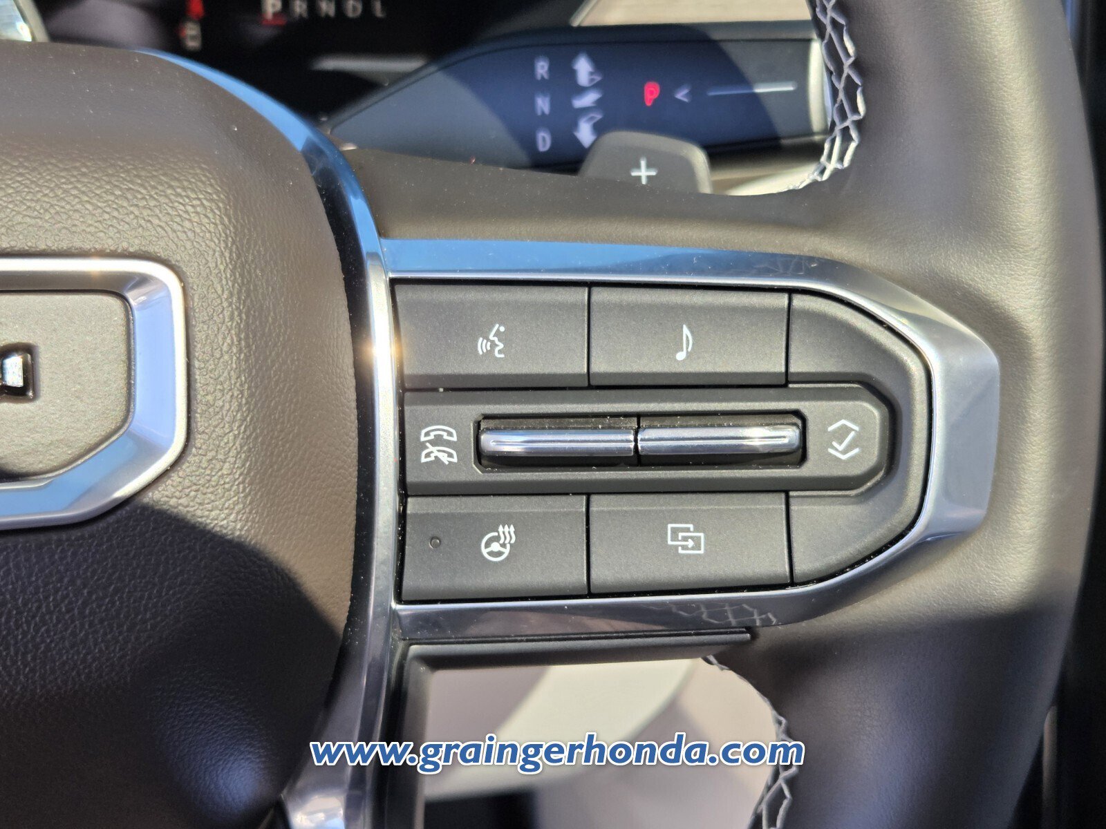 Used 2024 GMC Acadia Denali w/ Super Cruise Package image 24