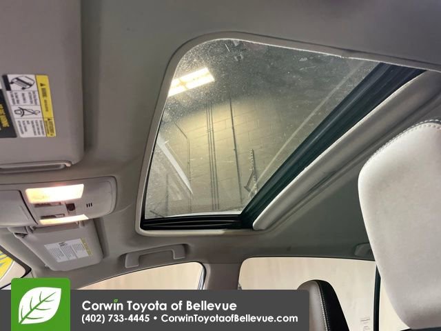 Used 2018 Toyota RAV4 XLE image 21