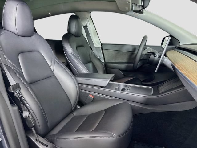 Used 2022 Tesla Model Y Long Range AWD/4WD image 26