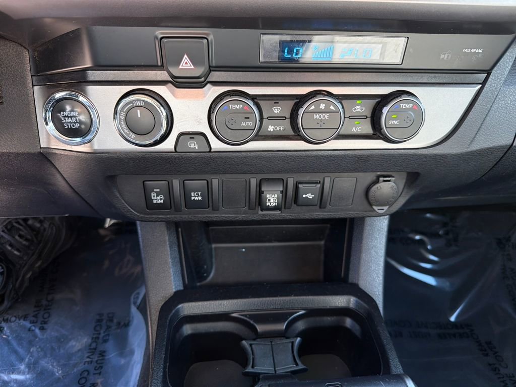 Used 2023 Toyota Tacoma SR5 w/ Technology Package AWD/4WD image 29