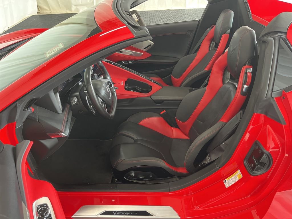 Used 2022 Chevrolet Corvette Stingray Preferred Conv w/ Z51 Performance Package RWD image 3