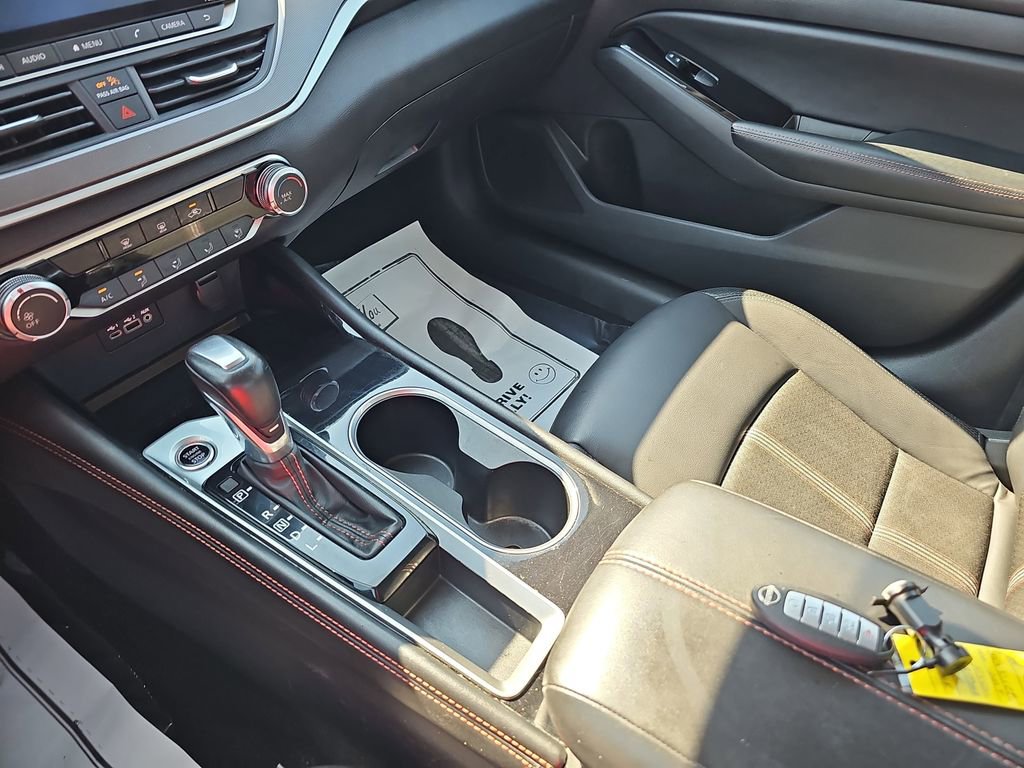 Used 2024 Nissan Altima 2.5 SR FWD image 24
