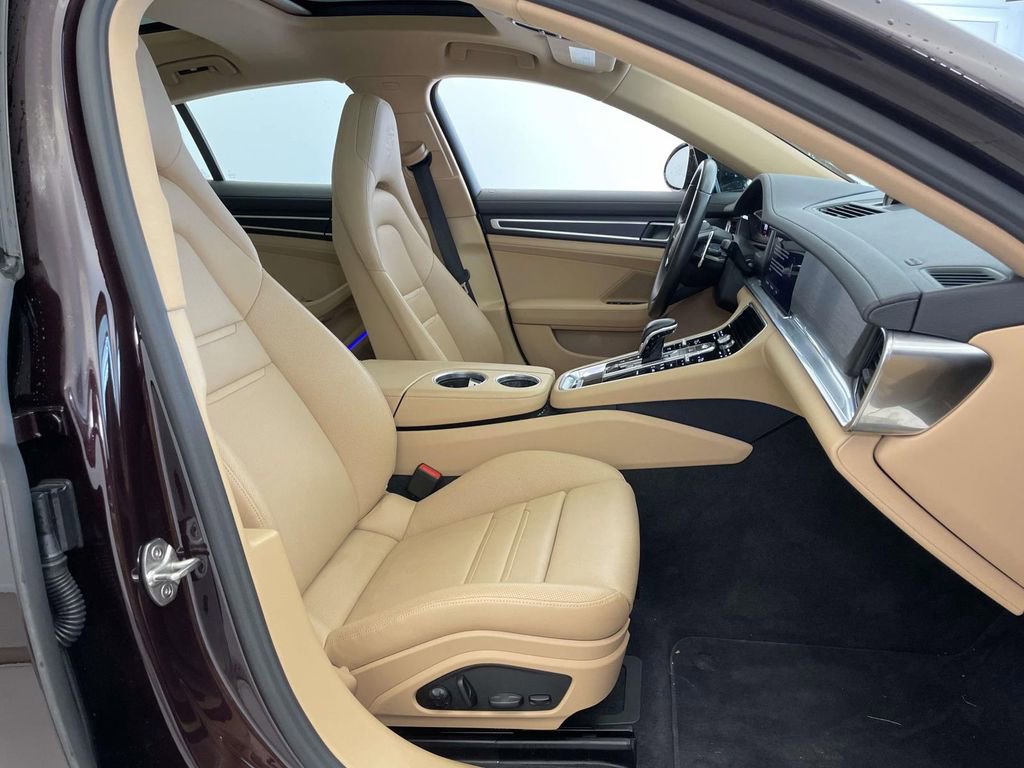Certified 2022 Porsche Panamera 4 Platinum Edition image 23