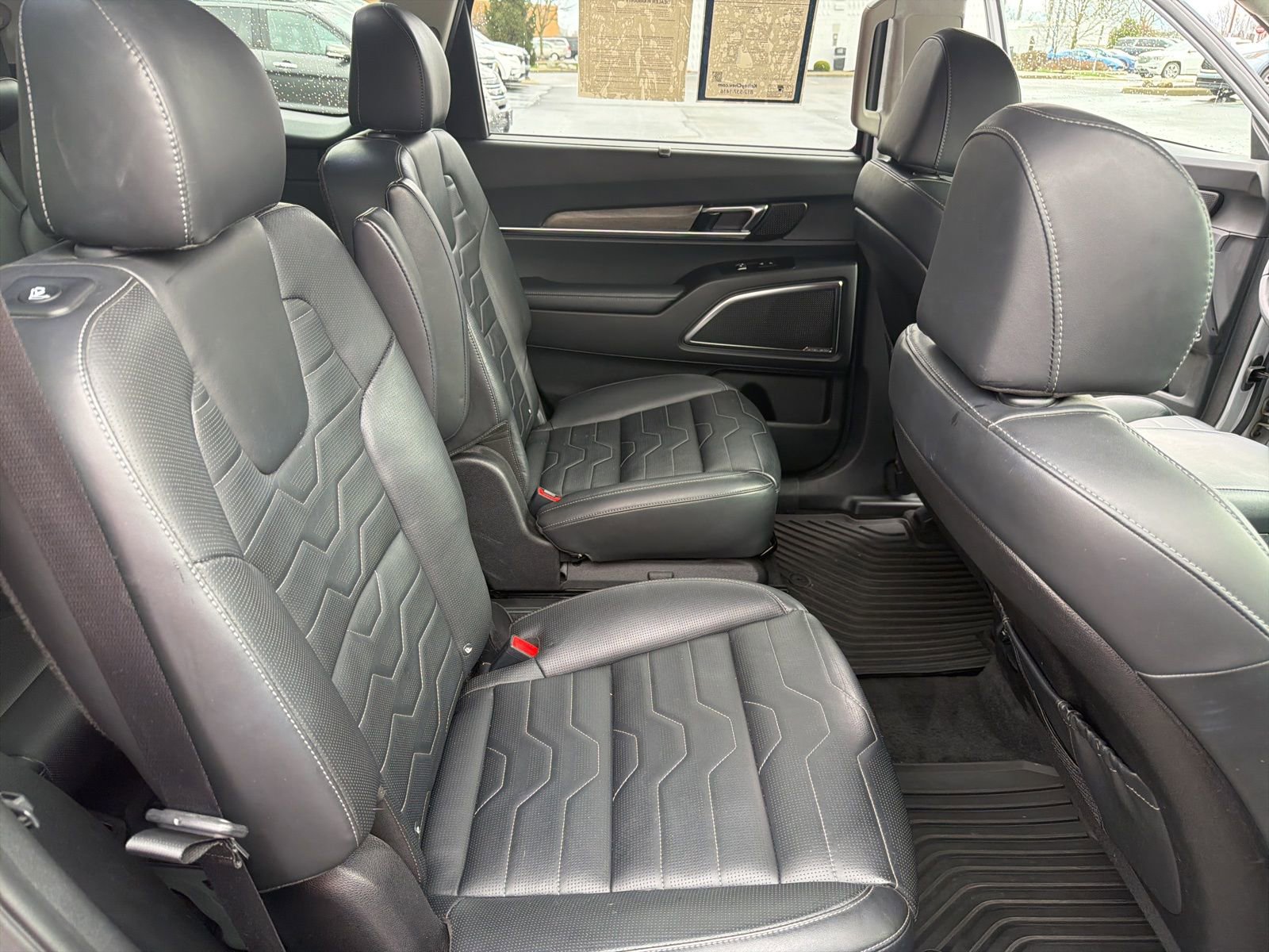 Used 2022 Kia Telluride SX w/ SX Prestige Package image 29