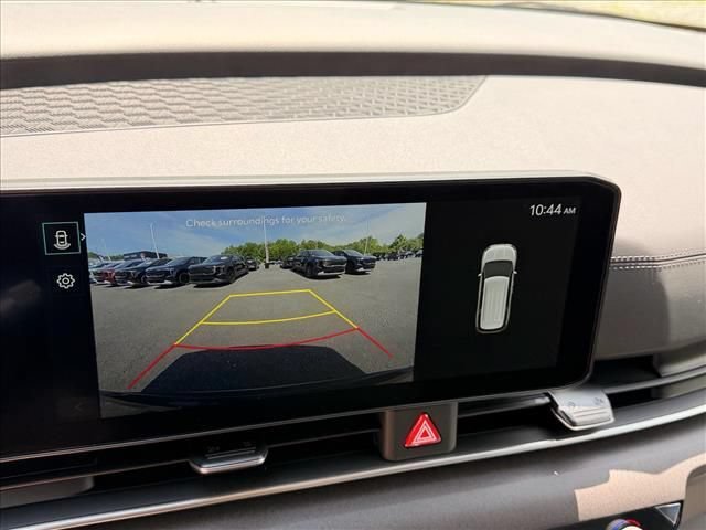 New 2026 Kia Carnival EX FWD image 25