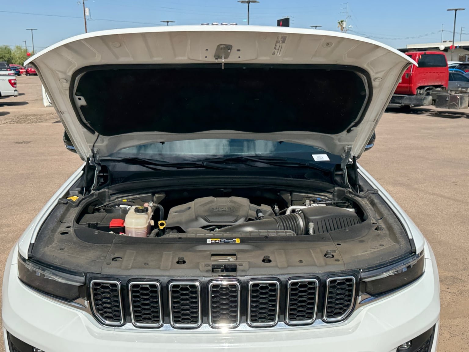 Used 2022 Jeep Grand Cherokee L Overland w/ Luxury Tech Group IV AWD/4WD image 20