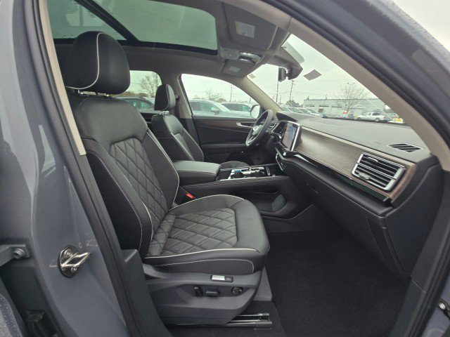 New 2026 Volkswagen Atlas SEL Premium R-Line image 12