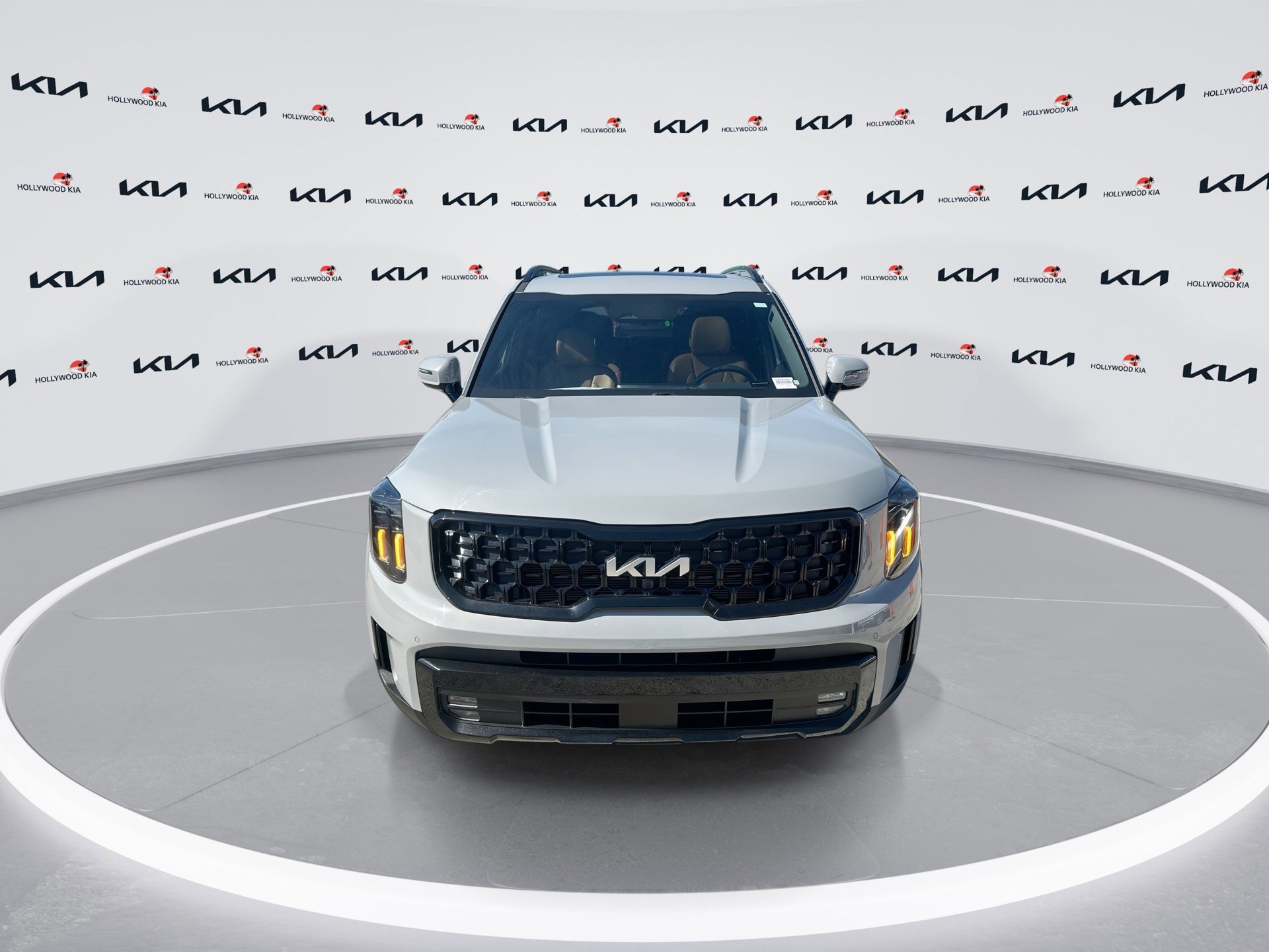 Used 2024 Kia Telluride SX X-Pro image 3
