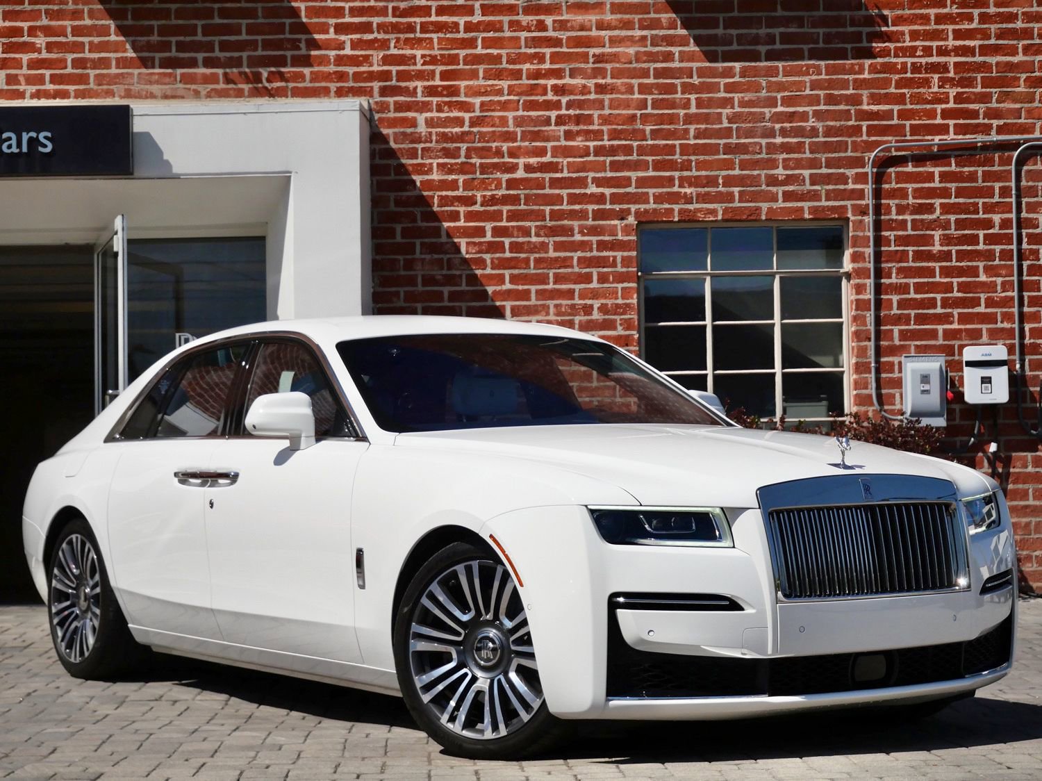 Used 2022 Rolls-Royce Ghost w/ Ghost Package image 20