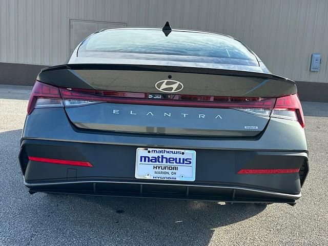 New 2026 Hyundai Elantra Sport image 5