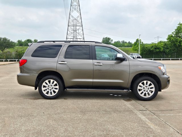 Used 2014 Toyota Sequoia Platinum RWD image 4