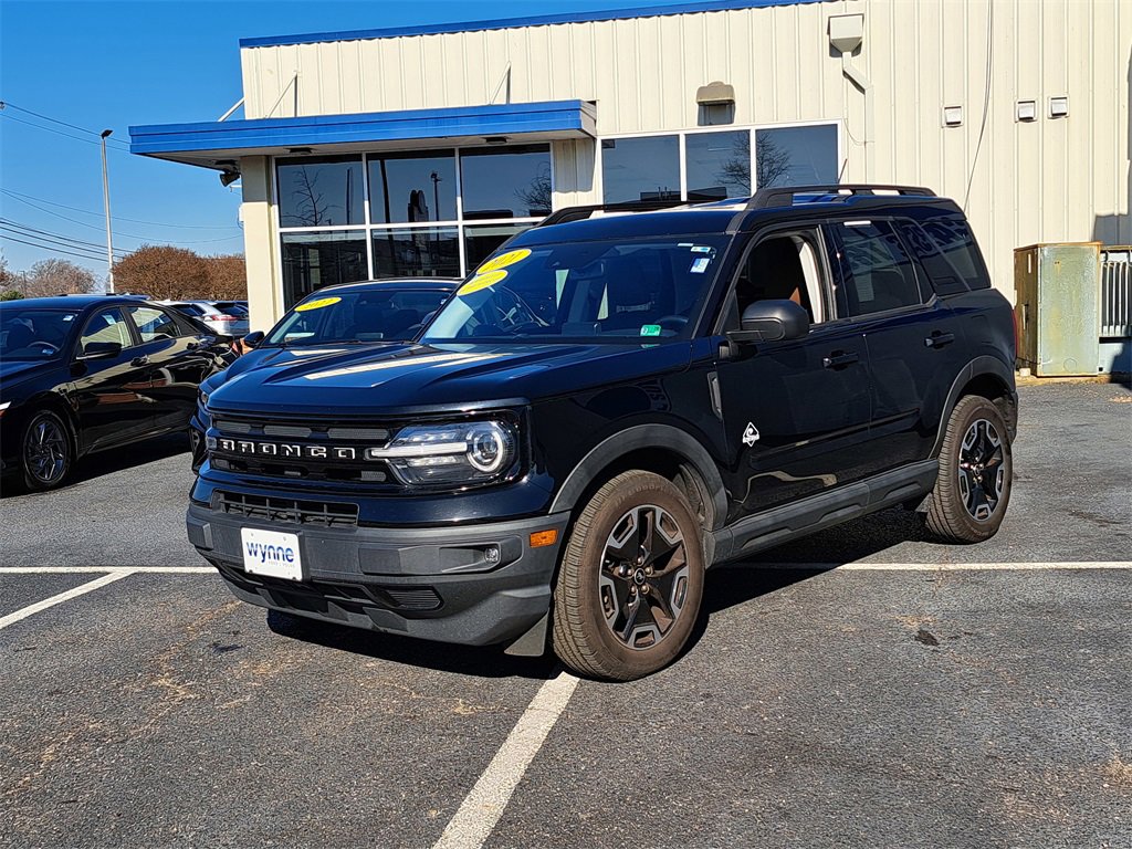 Used 2021 Ford Bronco Sport Outer Banks image 3