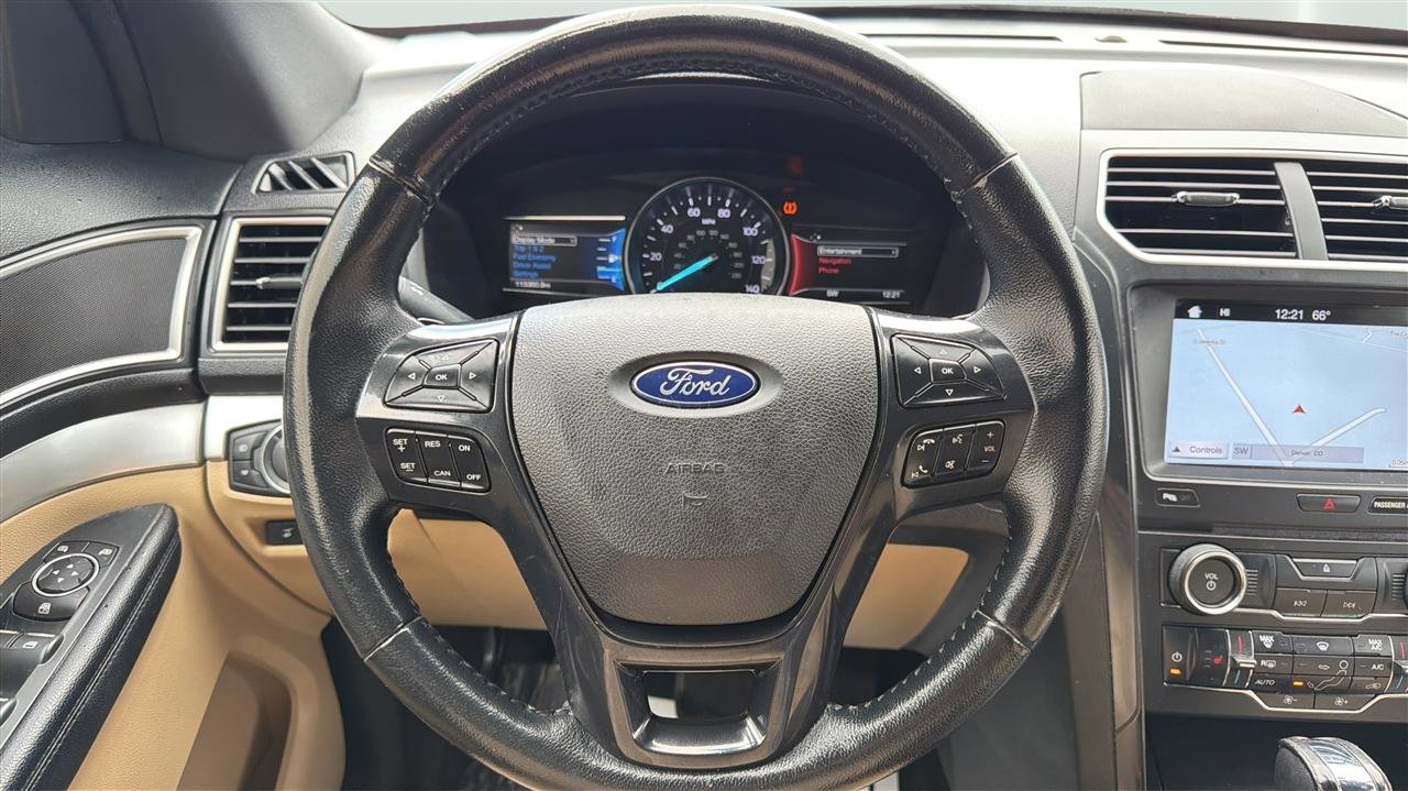 Used 2017 Ford Explorer XLT w/ Equipment Group 202A AWD/4WD image 24