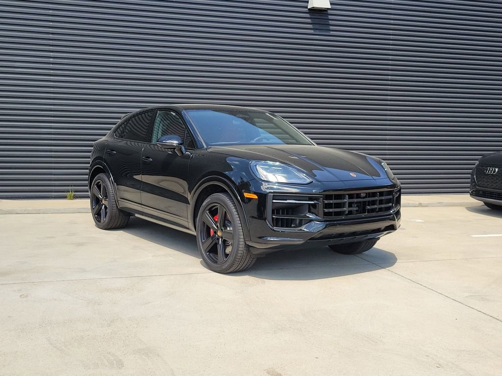 New 2026 Porsche Cayenne GTS image 7