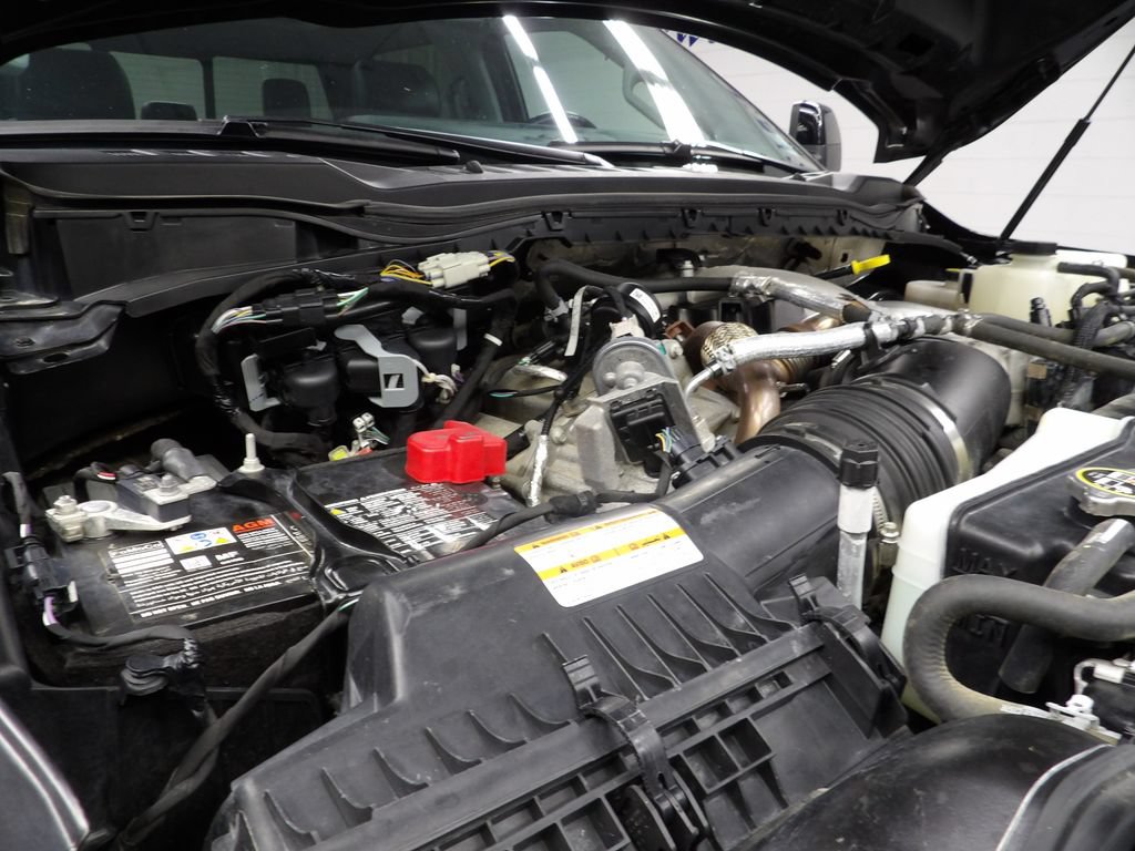 Used 2024 Ford F350 Lariat w/ Lariat Ultimate Package AWD/4WD image 31