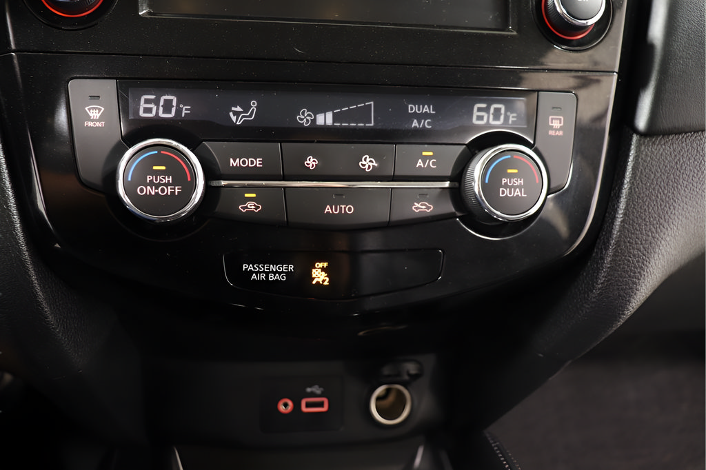 Used 2018 Nissan Rogue SL AWD/4WD image 9