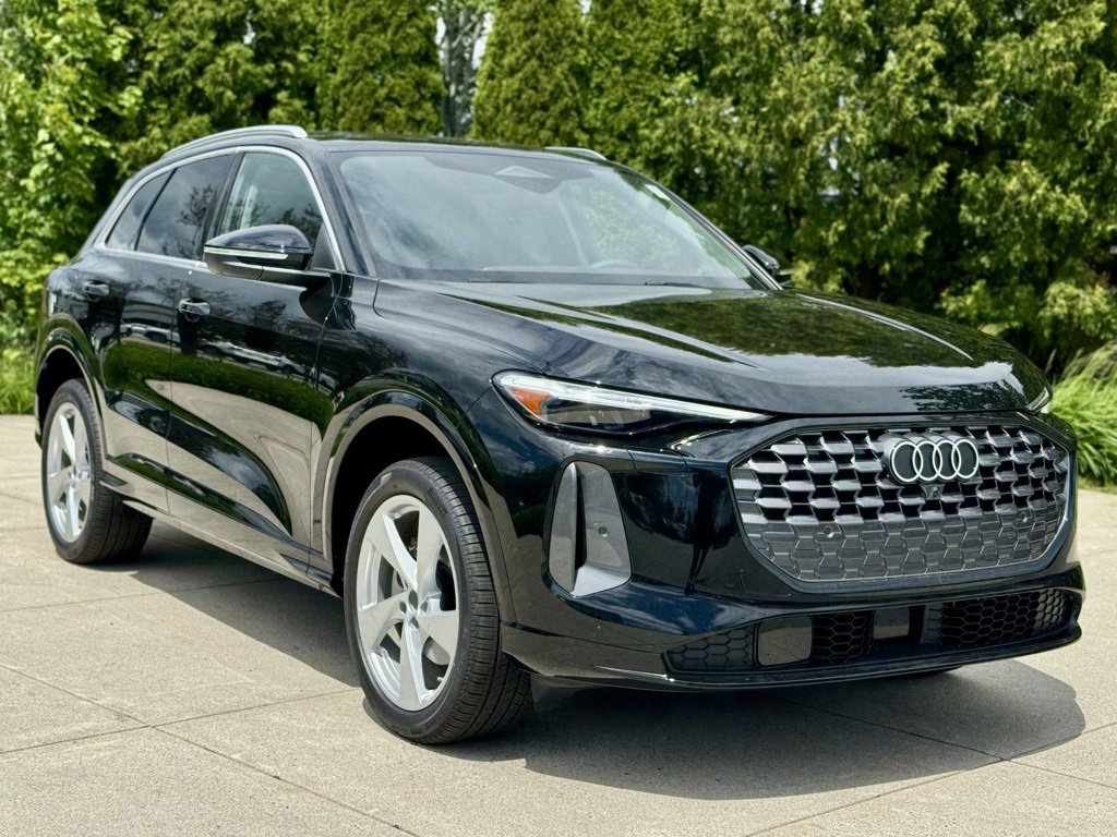 New 2025 Audi Q5 Premium Plus