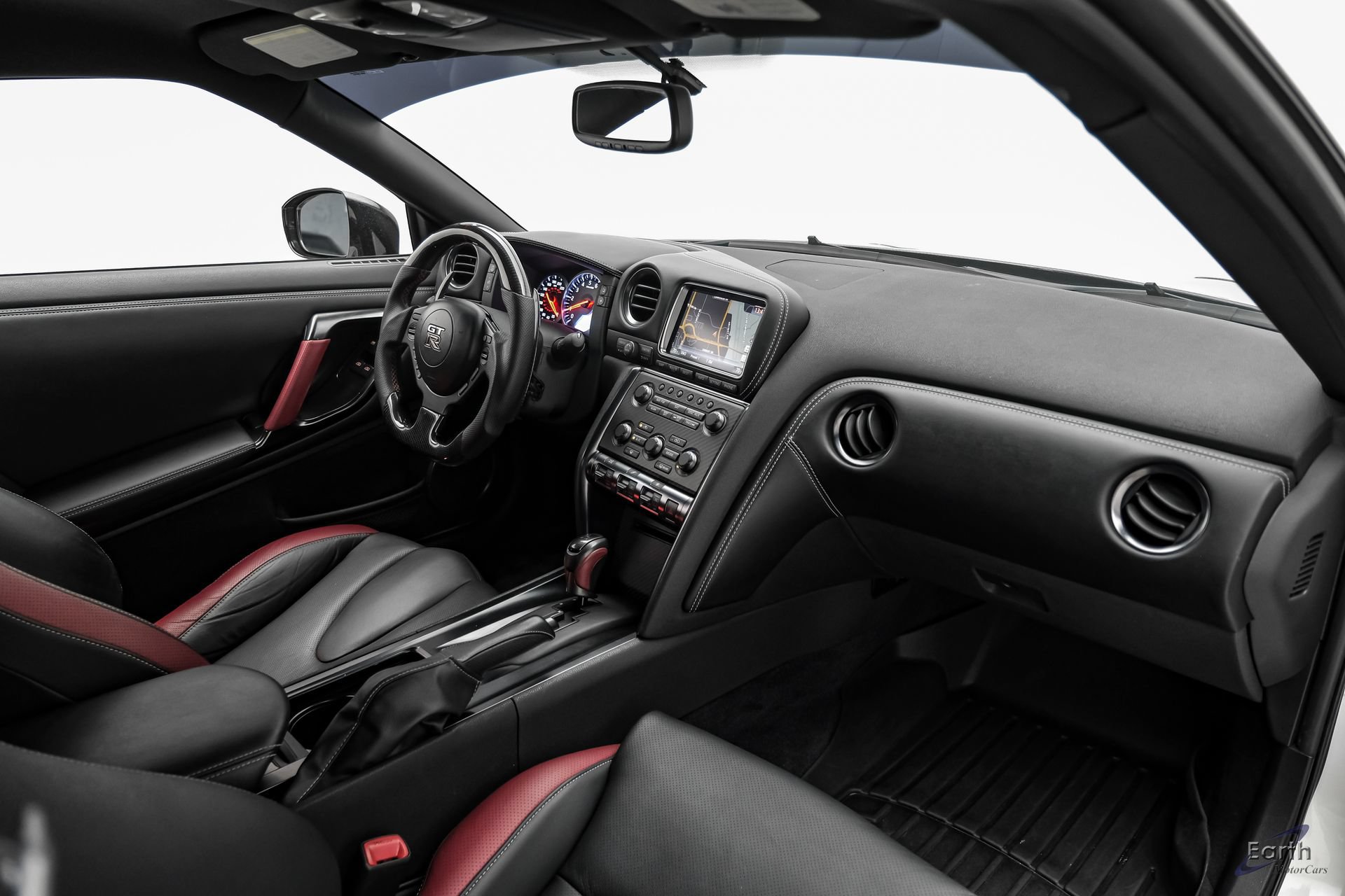 Used 2014 Nissan GT-R Black Edition AWD/4WD image 53