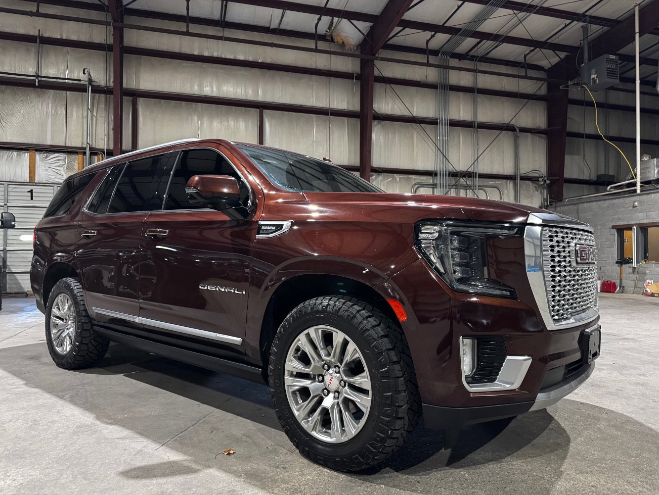 Used 2022 GMC Yukon Denali image 1