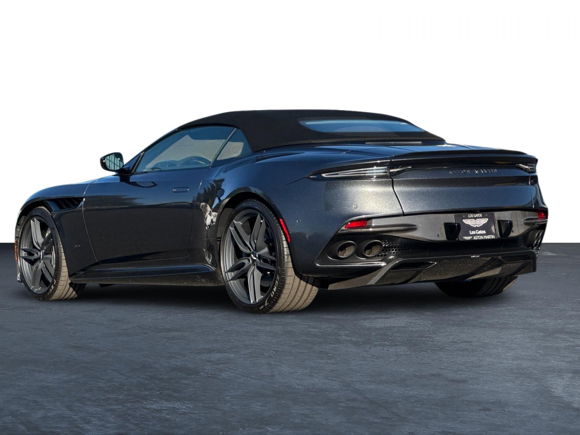 Used 2020 Aston Martin DBS Superleggera Volante image 2