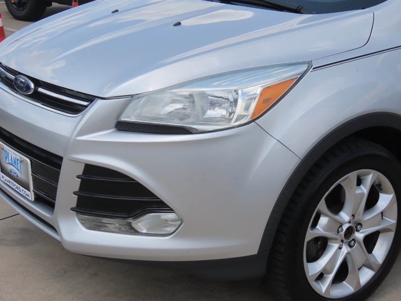 Used 2016 Ford Escape Titanium FWD image 3