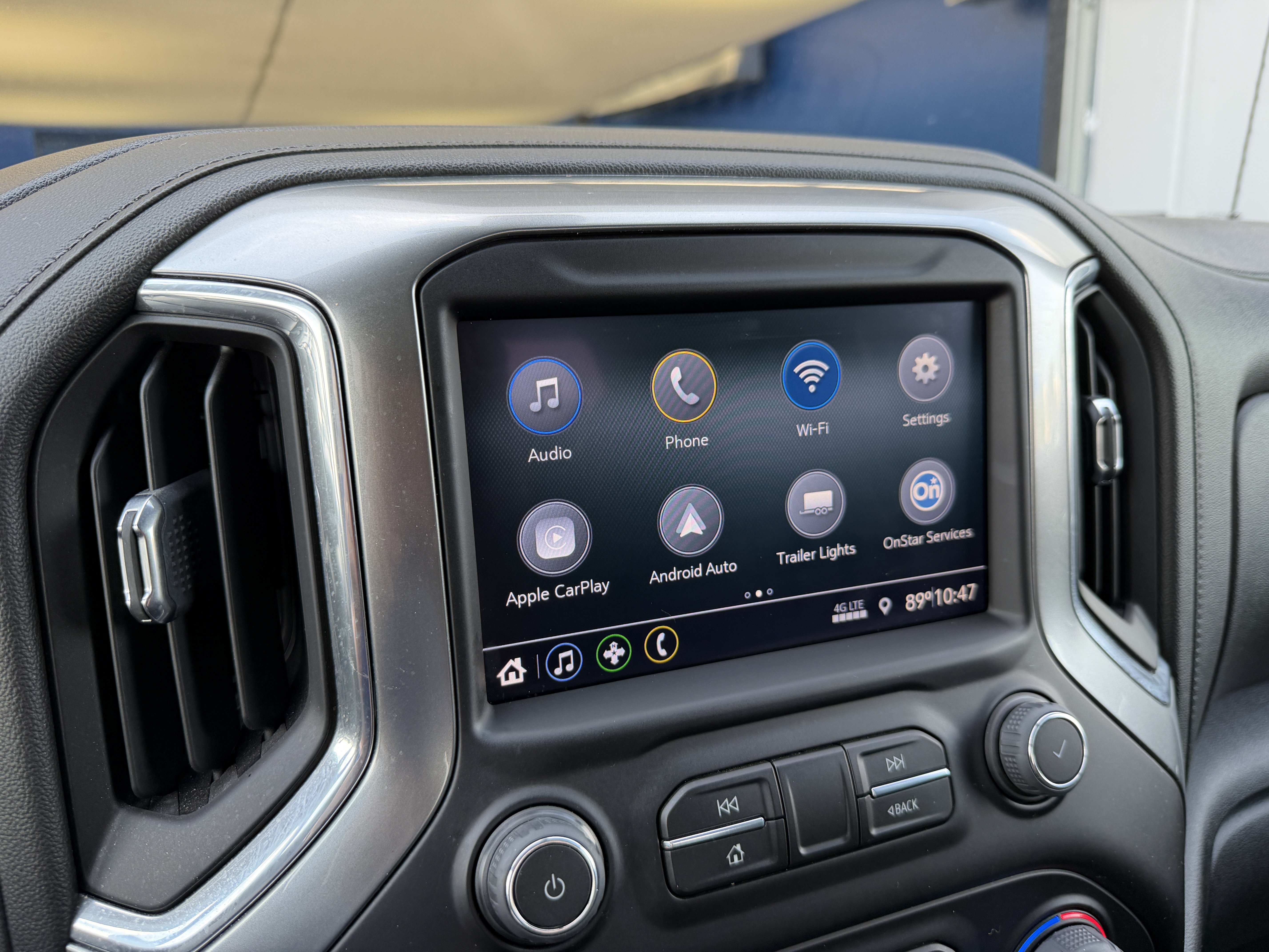 Used 2022 Chevrolet Silverado 1500 LT AWD/4WD image 20