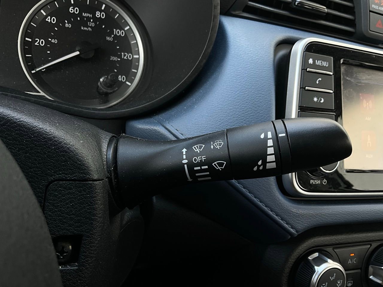 Used 2025 Nissan Versa SV image 32