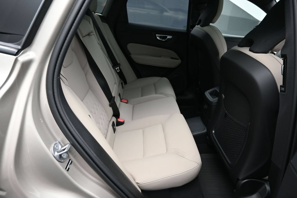 New 2026 Volvo XC60 T8 Plus w/ Protection Package Premier AWD/4WD image 16