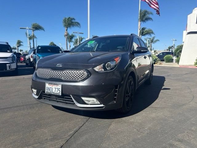 Used 2019 Kia Niro S Touring FWD image 3