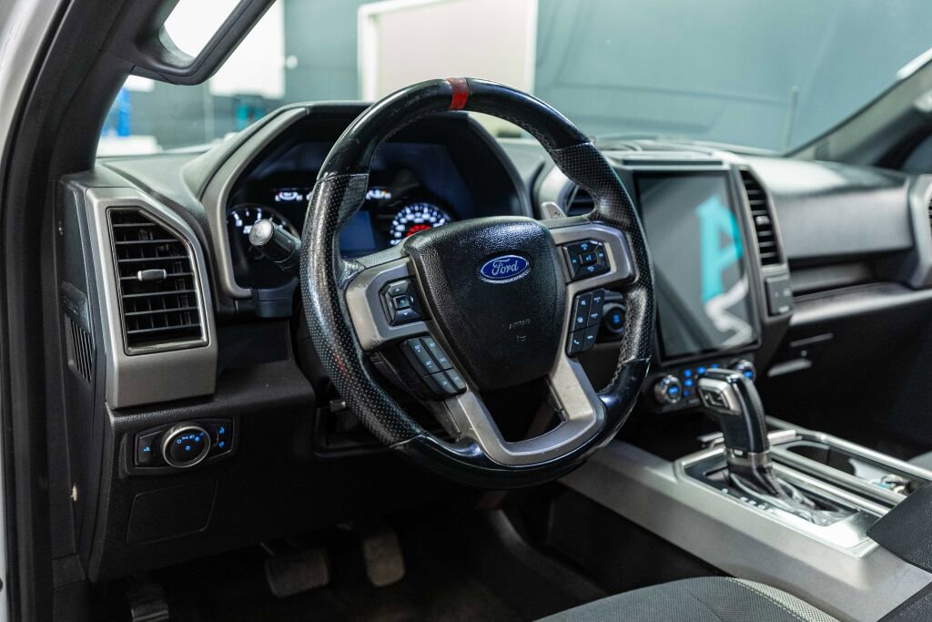Used 2017 Ford F150 Raptor image 11