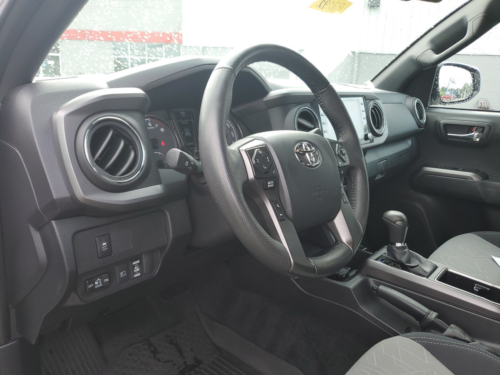 Certified 2023 Toyota Tacoma TRD Off-Road AWD/4WD image 19