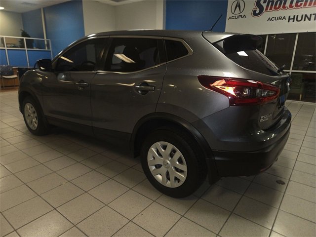 Used 2020 Nissan Rogue Sport S image 6