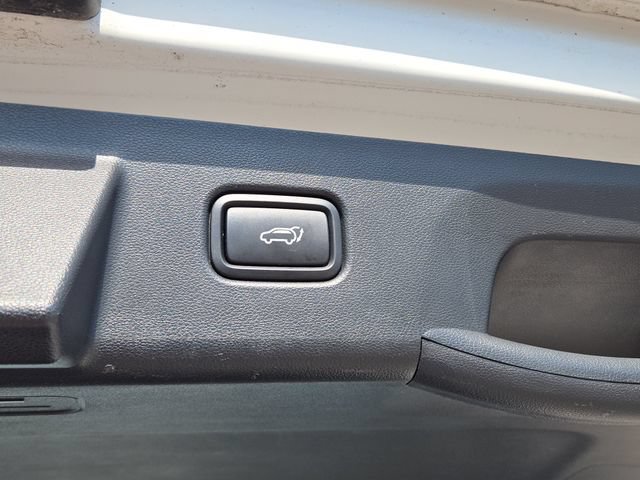 Certified 2023 Hyundai Tucson Limited AWD/4WD image 28