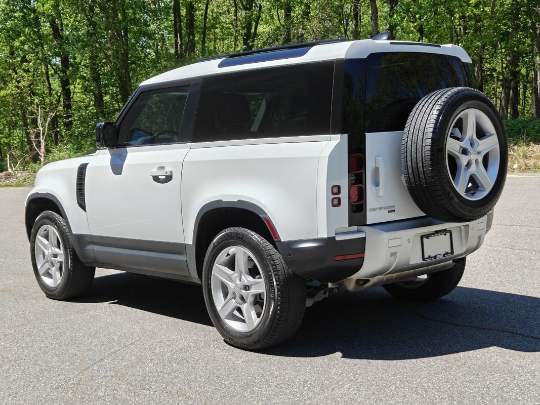 Used 2023 Land Rover Defender 90 SE AWD/4WD image 6